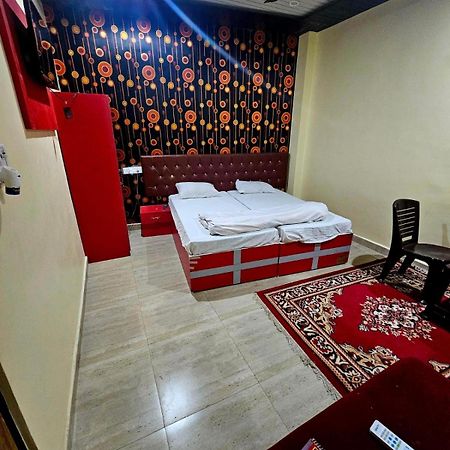 Hotel Kalika P Guest House Varanasi Exterior photo